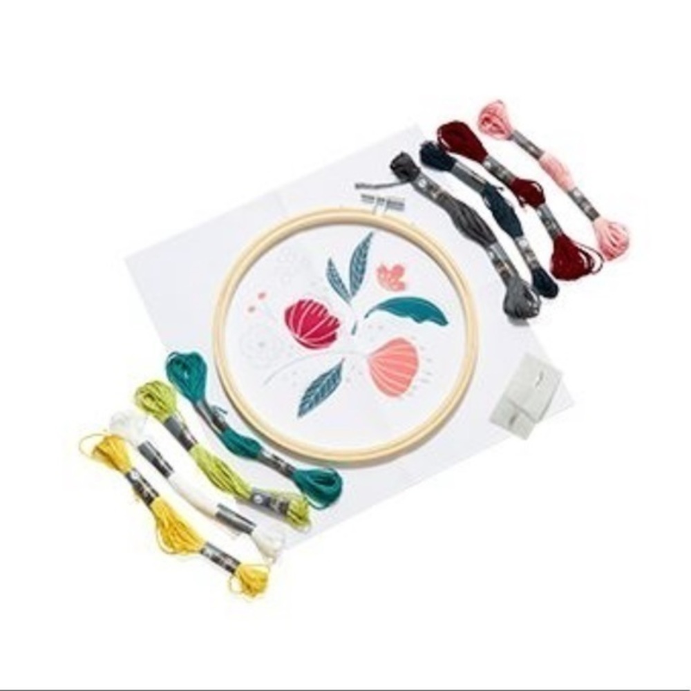 Craft Crush Embroidery Kit